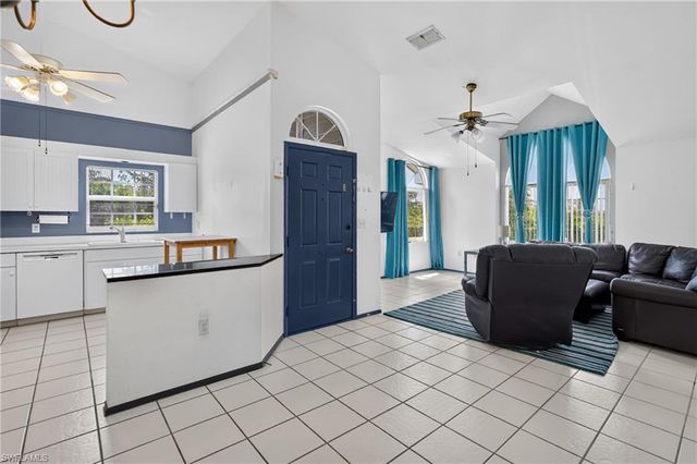 14461 Summerlin Trace CT 8, Fort Myers, FL 33919