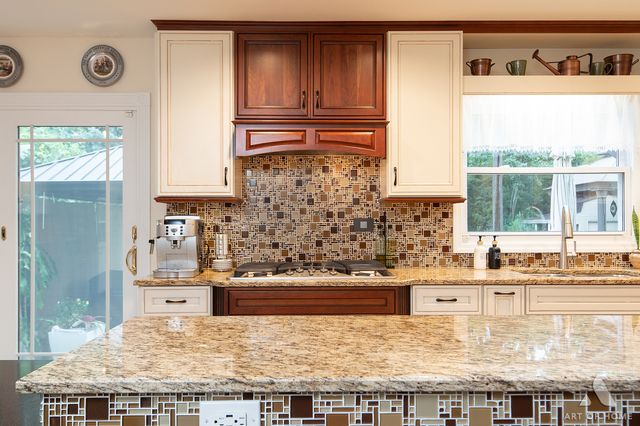 349 Tioga Trail, Wood Dale, IL 60191