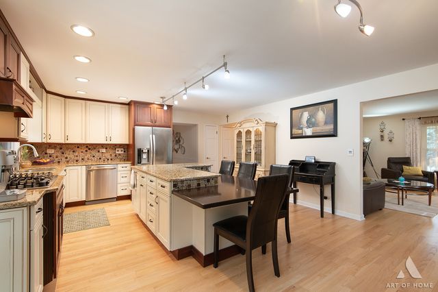 349 Tioga Trail, Wood Dale, IL 60191