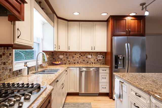 349 Tioga Trail, Wood Dale, IL 60191