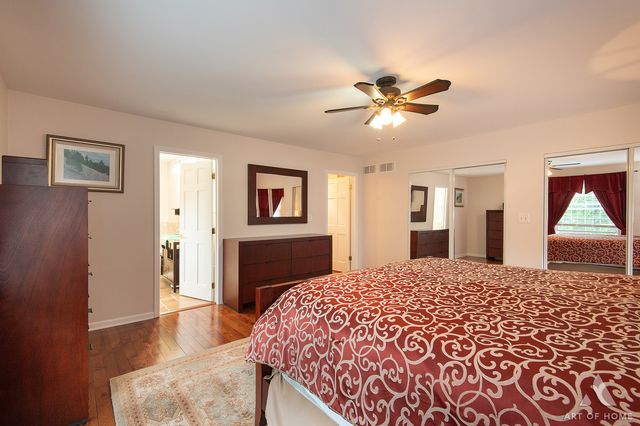 349 Tioga Trail, Wood Dale, IL 60191