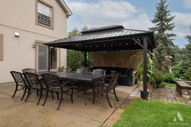 349 Tioga Trail, Wood Dale, IL 60191