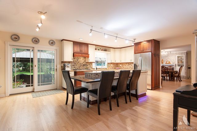 349 Tioga Trail, Wood Dale, IL 60191