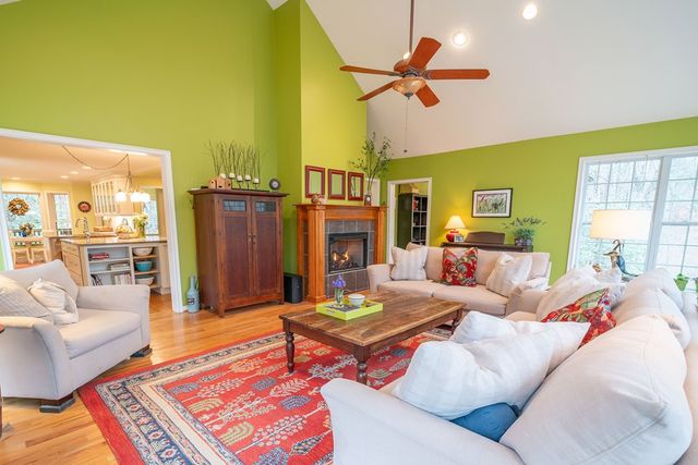 561 Cartecay Trace, Ellijay, GA 30536