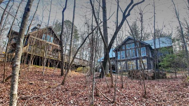 561 Cartecay Trace, Ellijay, GA 30536