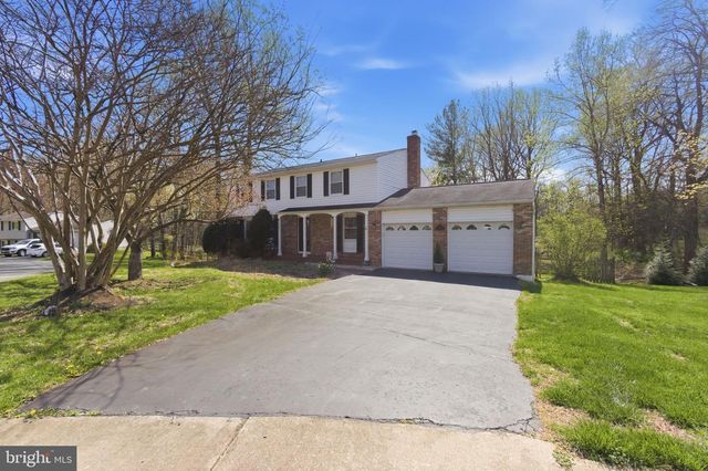 9301 WILLOW POND LN, Burke, VA 22015