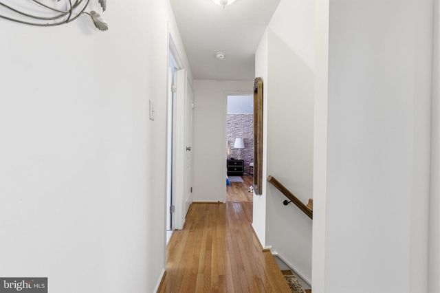 9301 WILLOW POND LN, Burke, VA 22015