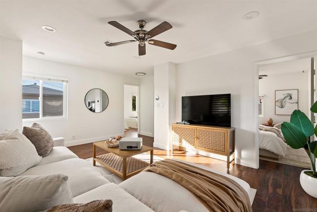 1828 Cable St, San Diego, CA 92107