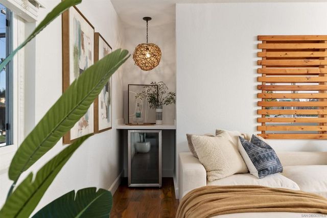 1828 Cable St, San Diego, CA 92107