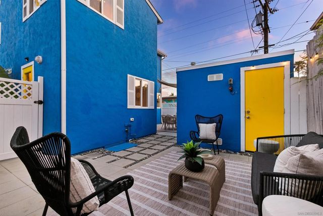 1828 Cable St, San Diego, CA 92107