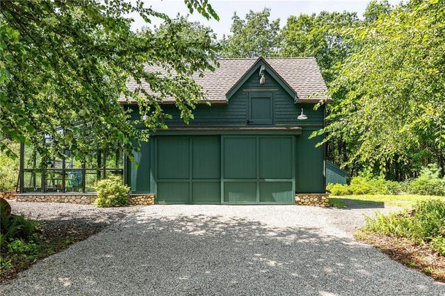 397 White Deer Rock Road, Middlebury, CT 06762