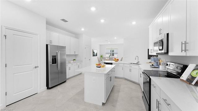 1559 Double Eagle TRL, Naples, FL 34120