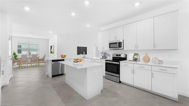 1559 Double Eagle TRL, Naples, FL 34120