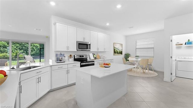 1559 Double Eagle TRL, Naples, FL 34120