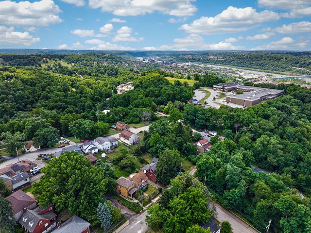 7722 Lloyd AVENUE, Swissvale, PA 15218