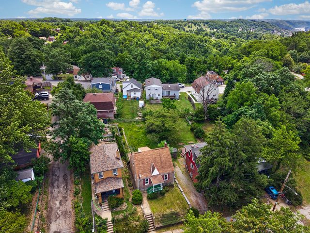 7722 Lloyd AVENUE, Swissvale, PA 15218