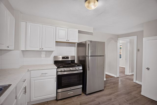 7722 Lloyd AVENUE, Swissvale, PA 15218