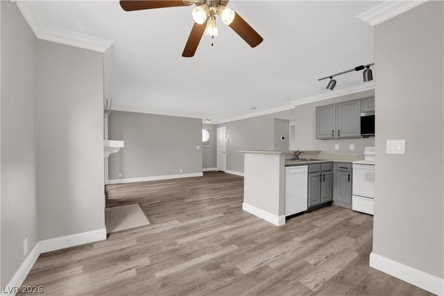 4050 Pacific Harbors Drive 124, Las Vegas, NV 89121