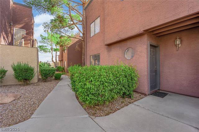 4050 Pacific Harbors Drive 124, Las Vegas, NV 89121