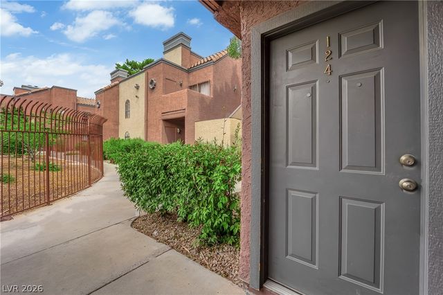 4050 Pacific Harbors Drive 124, Las Vegas, NV 89121