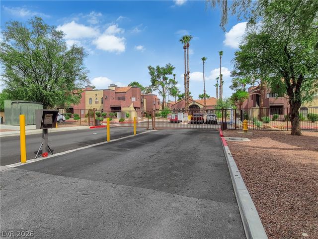 4050 Pacific Harbors Drive 124, Las Vegas, NV 89121