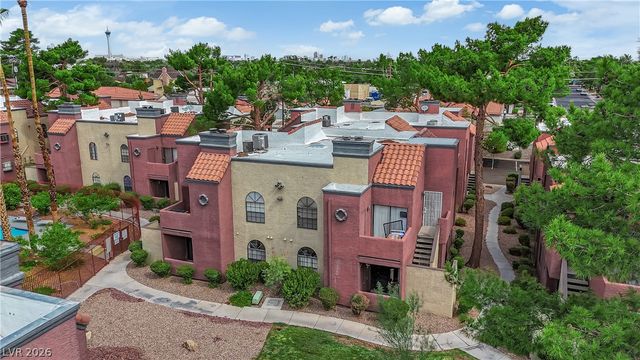 4050 Pacific Harbors Drive 124, Las Vegas, NV 89121