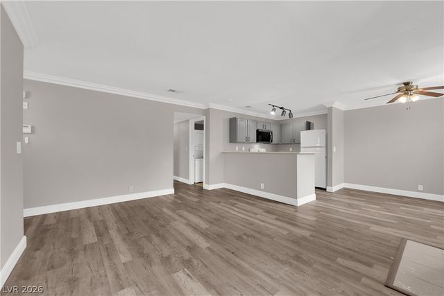 4050 Pacific Harbors Drive 124, Las Vegas, NV 89121