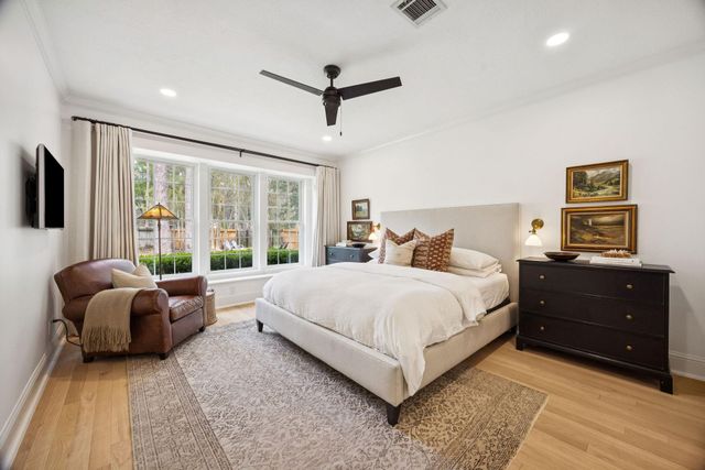 2 Thundercreek Place, Spring, TX 77381