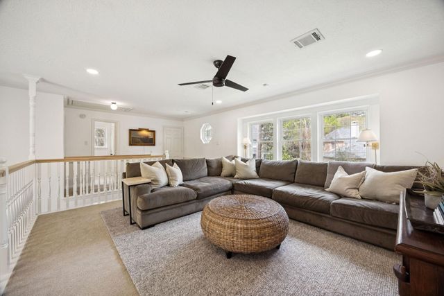 2 Thundercreek Place, Spring, TX 77381