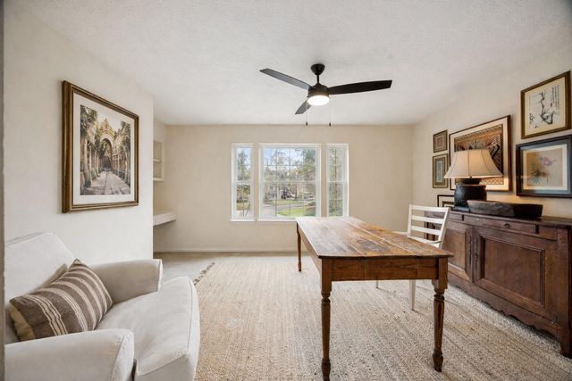 2 Thundercreek Place, Spring, TX 77381