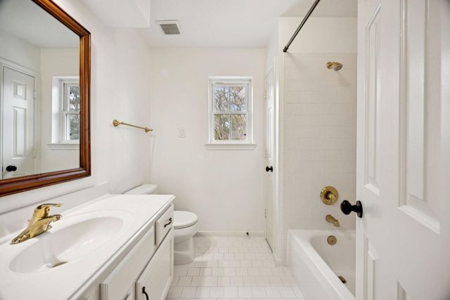 2 Thundercreek Place, Spring, TX 77381