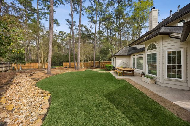 2 Thundercreek Place, Spring, TX 77381