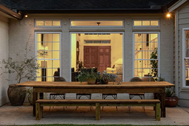 2 Thundercreek Place, Spring, TX 77381