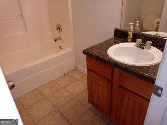 636 Rayella Drive, Stockbridge, GA 30281