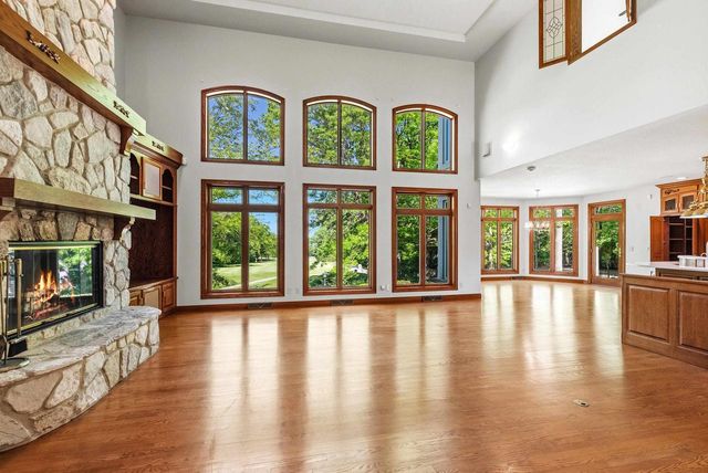364 LEDGEWOOD DRIVE, Fond Du Lac, WI 54937