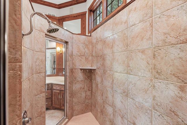 364 LEDGEWOOD DRIVE, Fond Du Lac, WI 54937