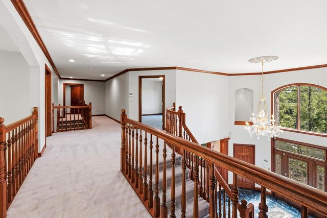 364 LEDGEWOOD DRIVE, Fond Du Lac, WI 54937