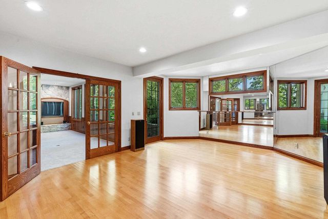 364 LEDGEWOOD DRIVE, Fond Du Lac, WI 54937