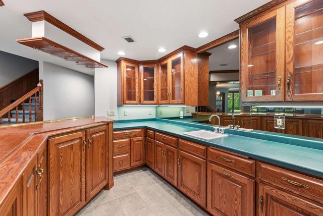 364 LEDGEWOOD DRIVE, Fond Du Lac, WI 54937