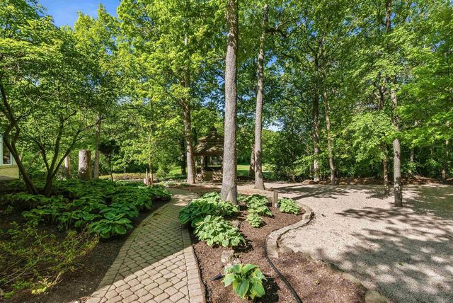 364 LEDGEWOOD DRIVE, Fond Du Lac, WI 54937