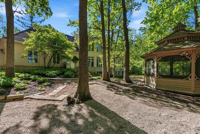 364 LEDGEWOOD DRIVE, Fond Du Lac, WI 54937