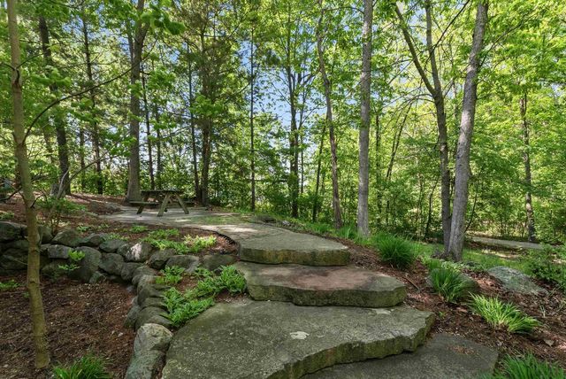 364 LEDGEWOOD DRIVE, Fond Du Lac, WI 54937