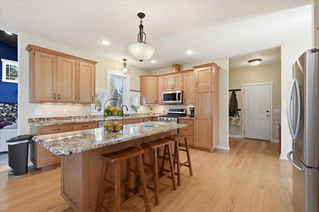 5226 Ninebark Drive, Fitchburg, WI 53711