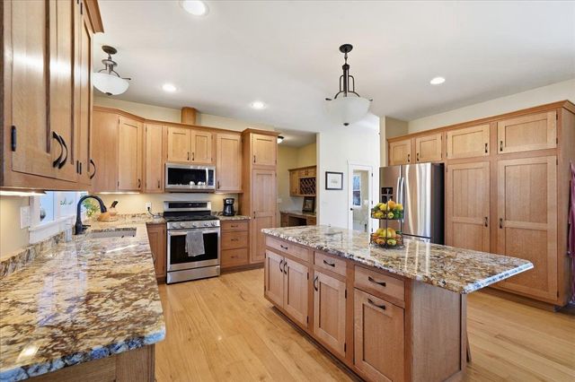 5226 Ninebark Drive, Fitchburg, WI 53711