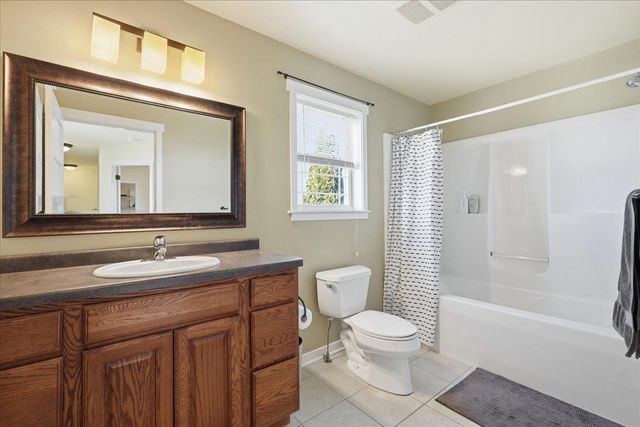 5226 Ninebark Drive, Fitchburg, WI 53711