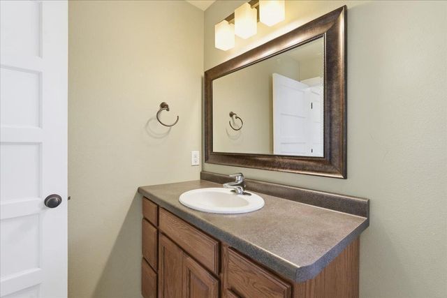 5226 Ninebark Drive, Fitchburg, WI 53711