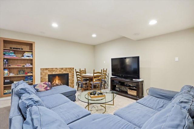 5226 Ninebark Drive, Fitchburg, WI 53711