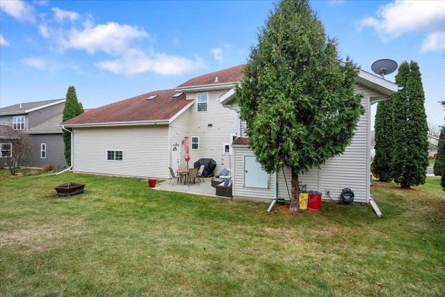 5226 Ninebark Drive, Fitchburg, WI 53711