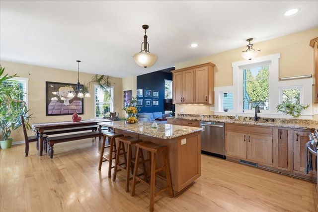 5226 Ninebark Drive, Fitchburg, WI 53711