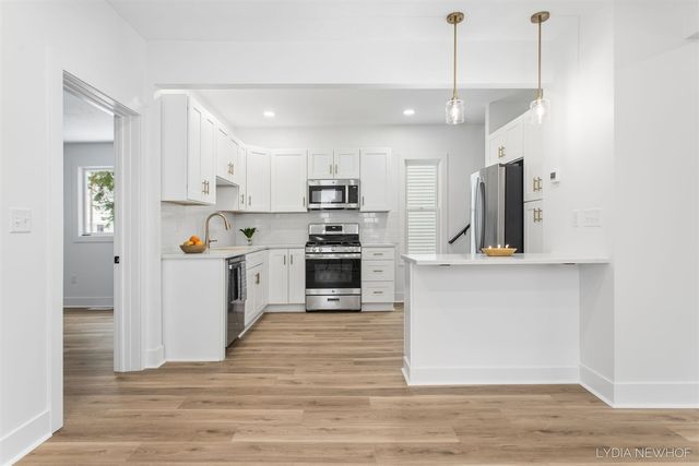 156 W 19th Street, Holland, MI 49423